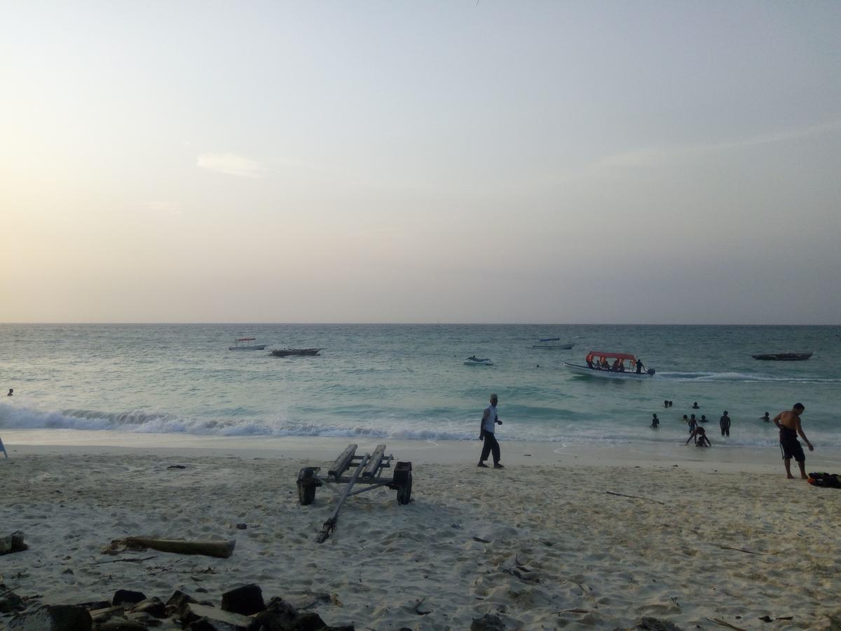 Asiya Beach Bungalow Nungwi Exterior foto
