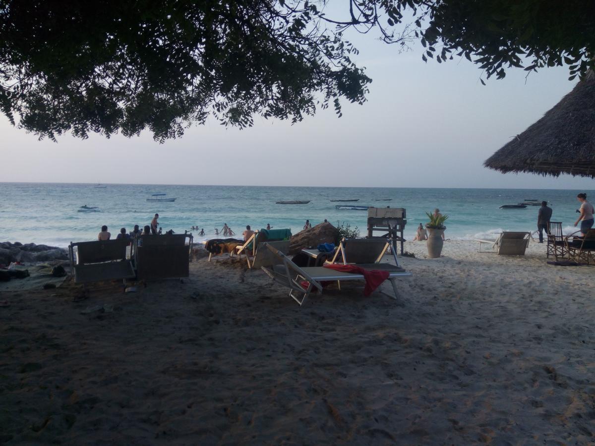 Asiya Beach Bungalow Nungwi Exterior foto